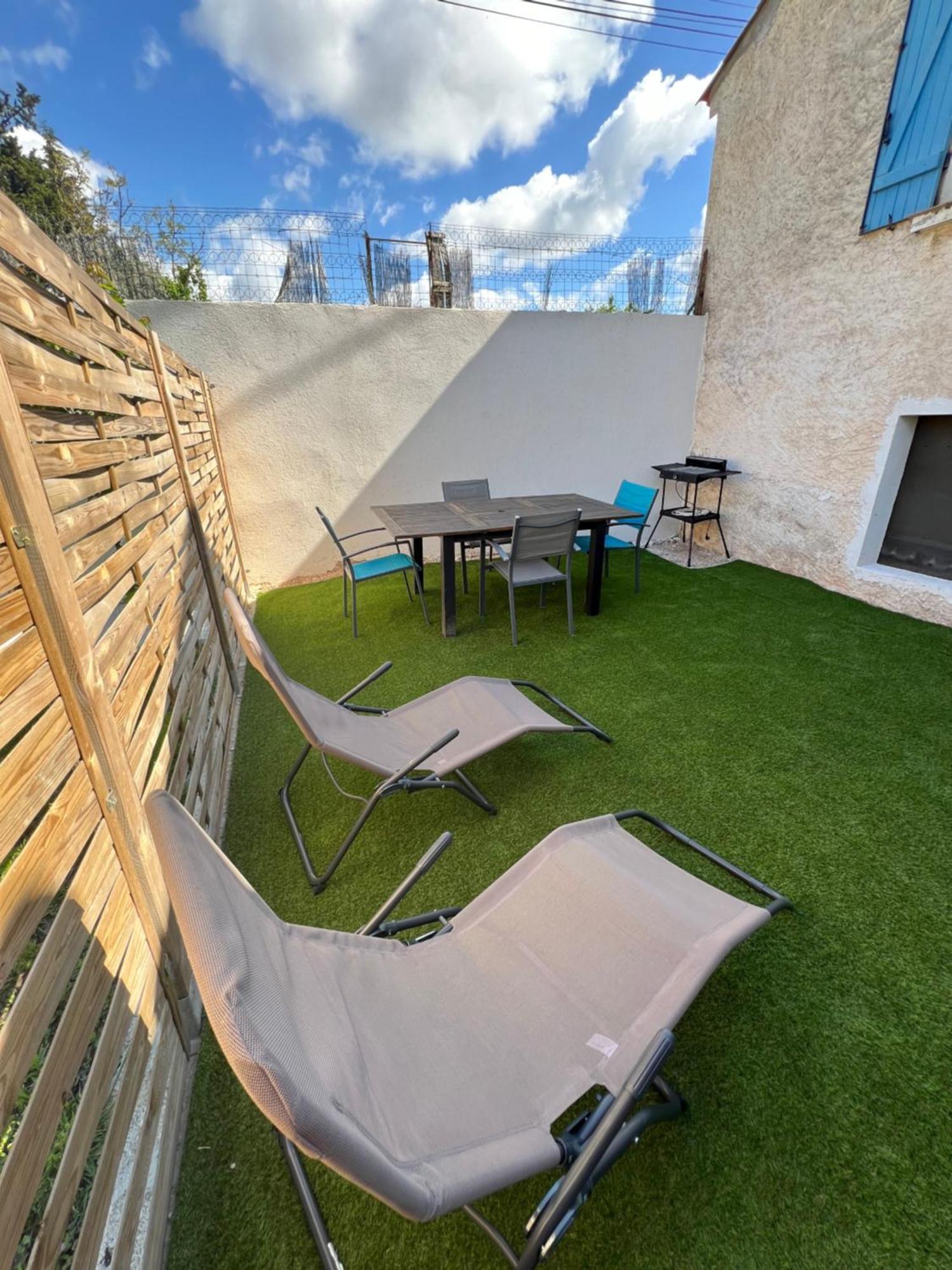 Appartement T2 Avec Jardin Puget-sur Argens Exterior foto